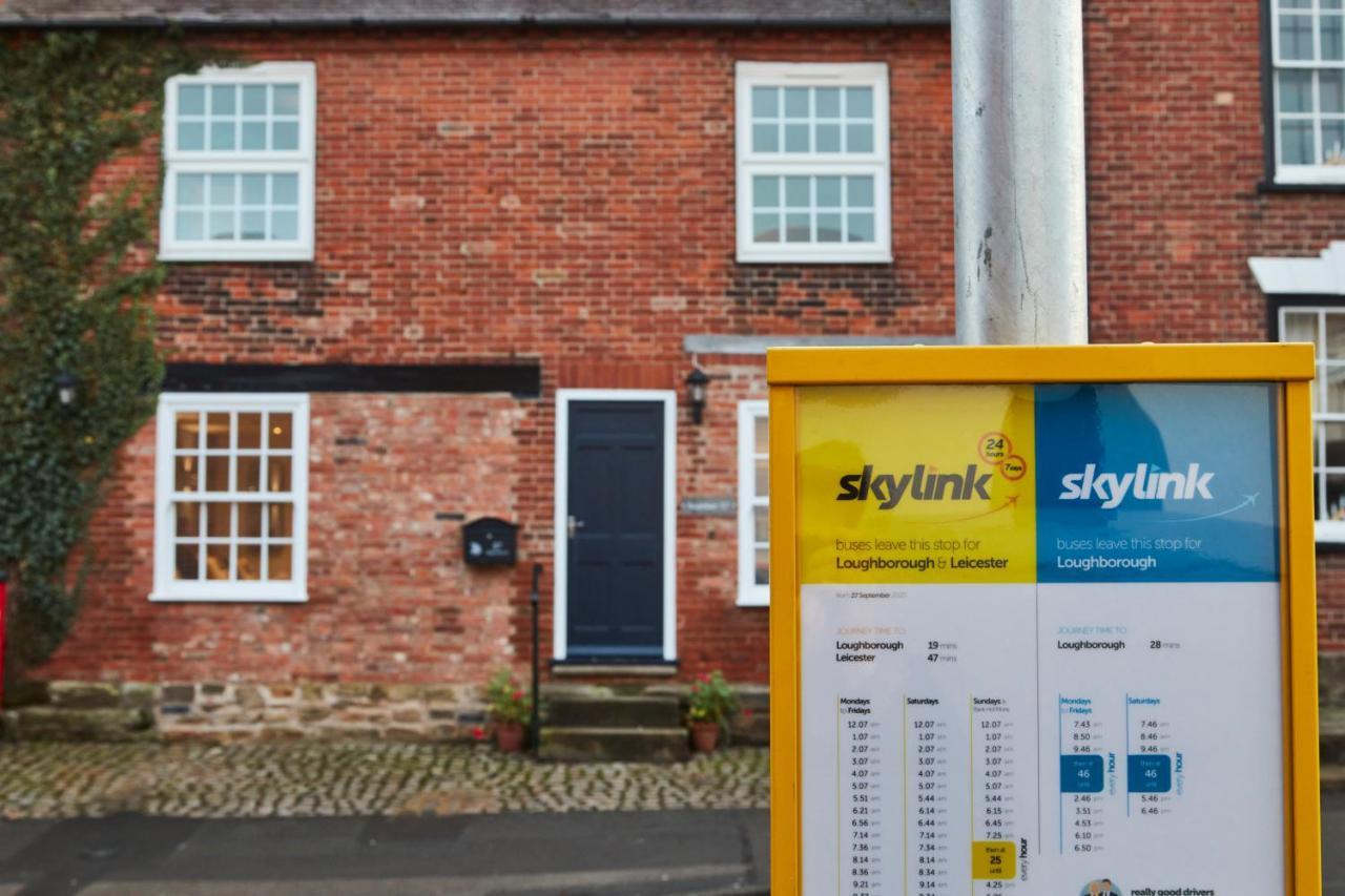 The Nutcracker Suite - Self Check-In, Self-Catering Apartment For East Midlands Airport Kegworth Exterior foto