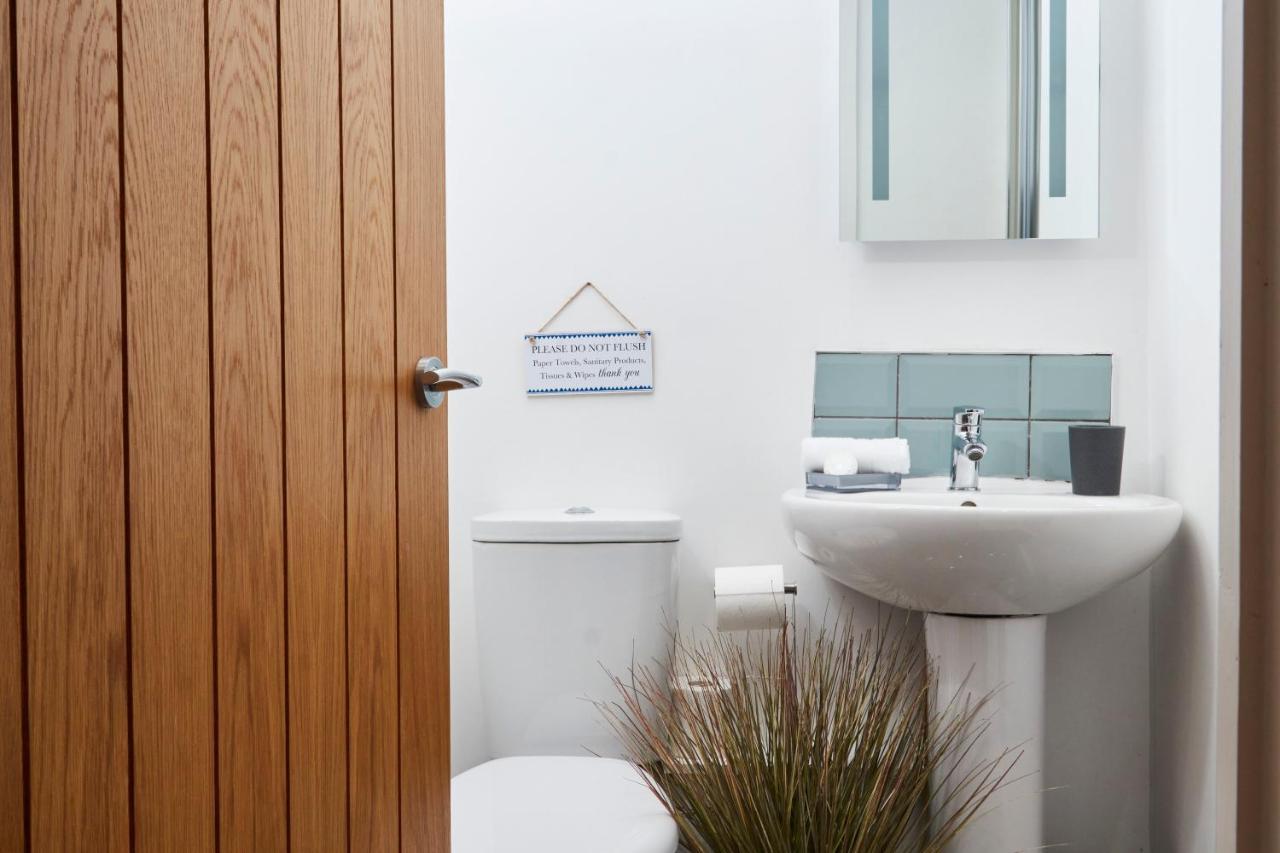 The Nutcracker Suite - Self Check-In, Self-Catering Apartment For East Midlands Airport Kegworth Exterior foto